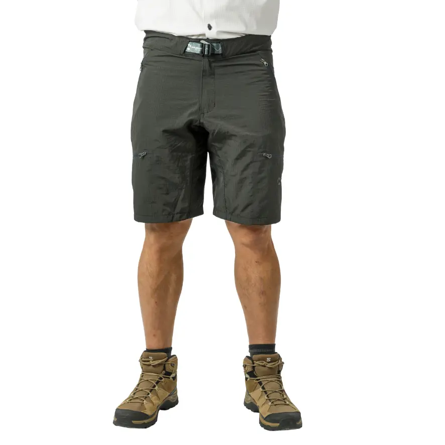 Huemul Short men negro.webp